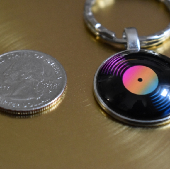 Vinyl Keychain - Picture 3 of 12